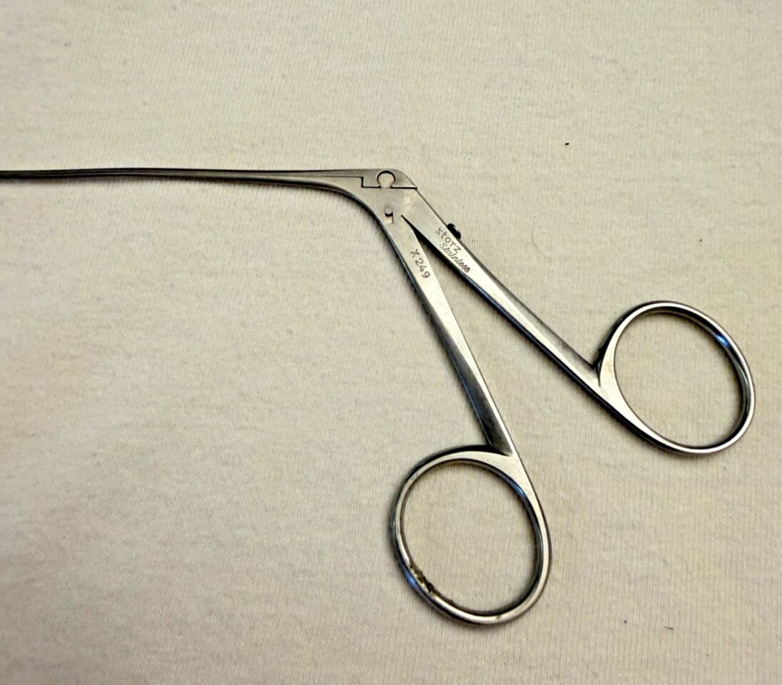 KARL STORZ X249 House Miniature Ear Forceps Angled Left — photo 2