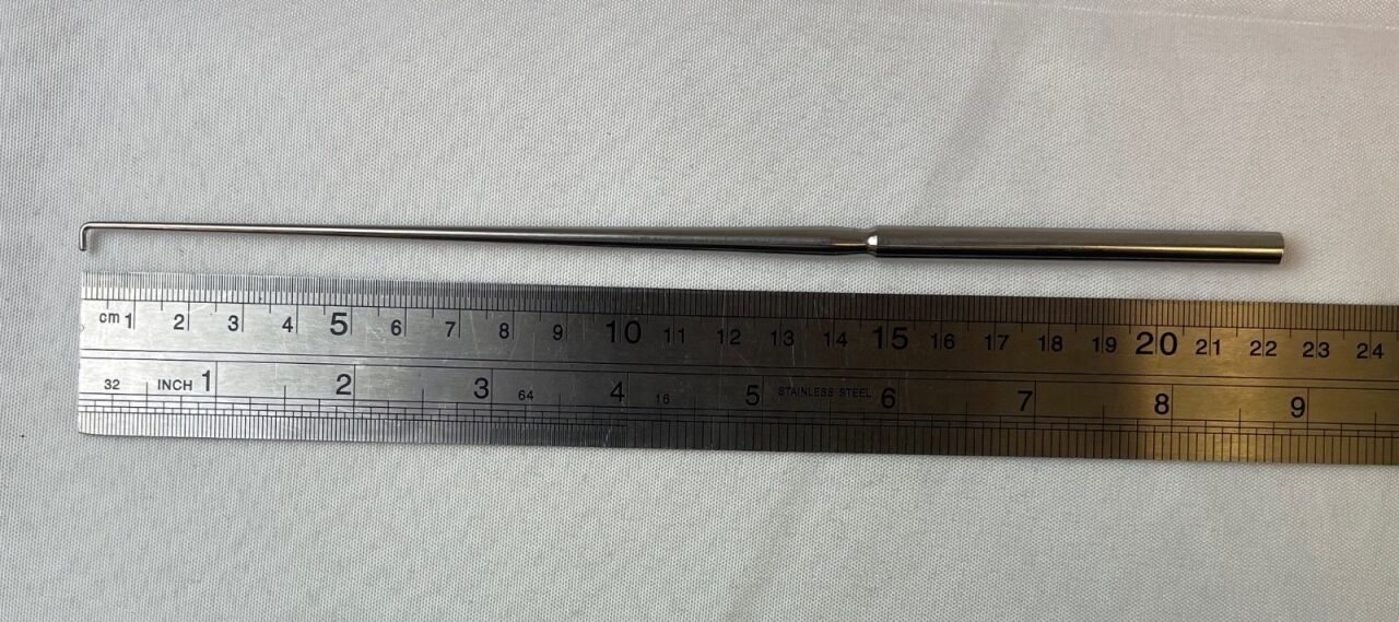 AESCULAP MD562R Dandy Angled Neuro Hook 90deg Blunt Tip 22.5cm — photo 5