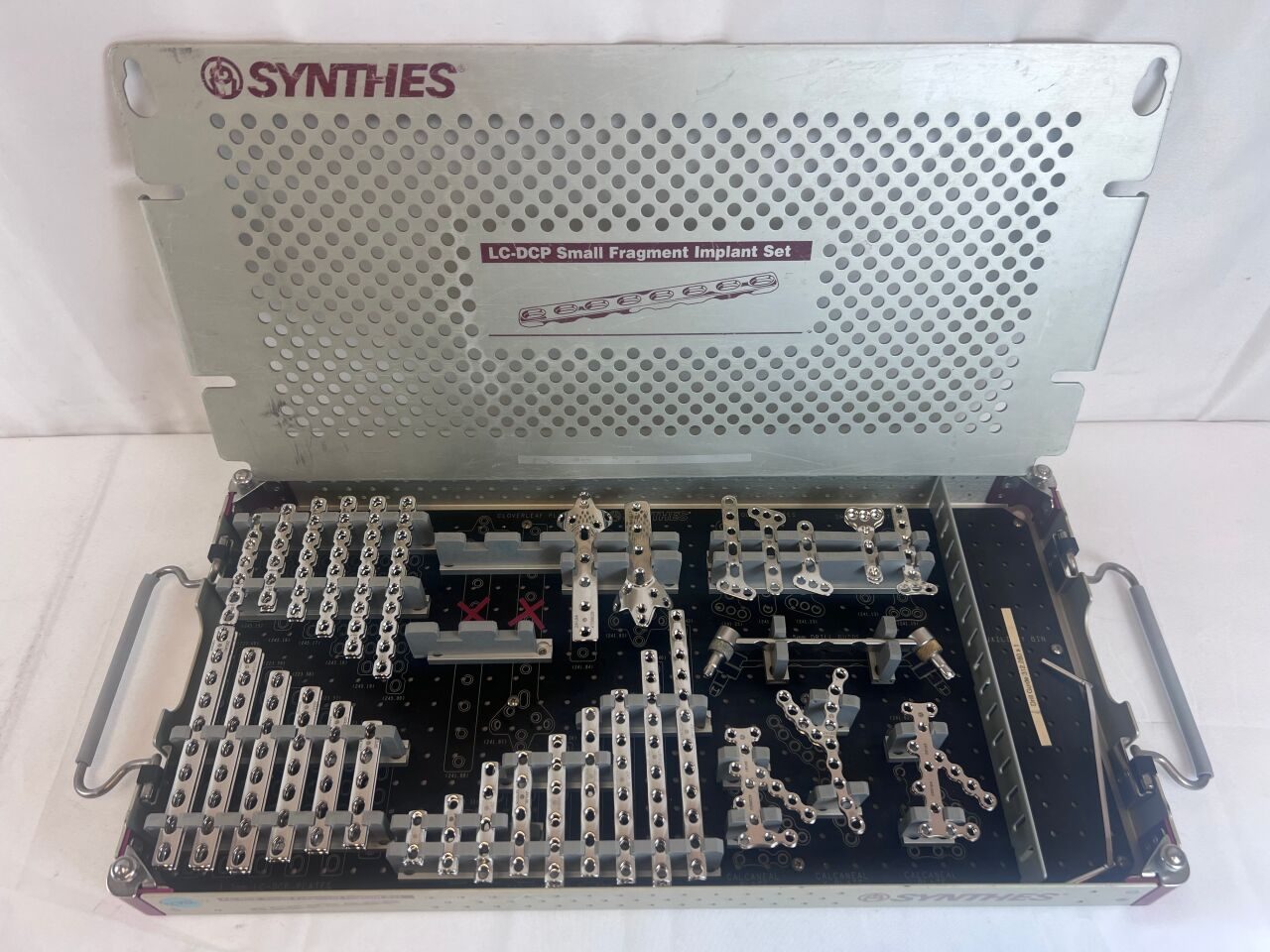 SYNTHES  LC-DCP Small Fragment Implant Set — photo 1