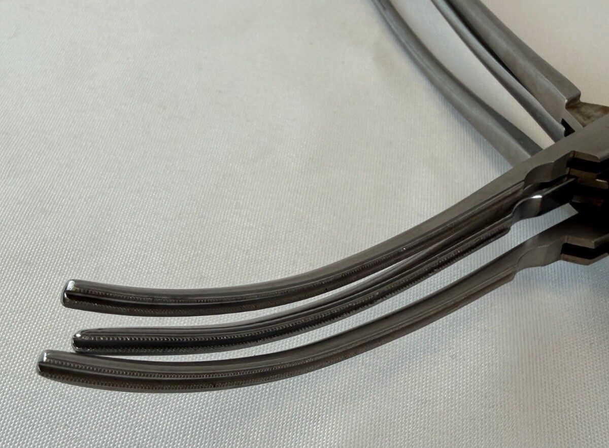 PILLING 35-3602 Set of 3 DeBakey Aneurysm Aorta Clamp Curved 4" Jaw Length 10" — photo 3