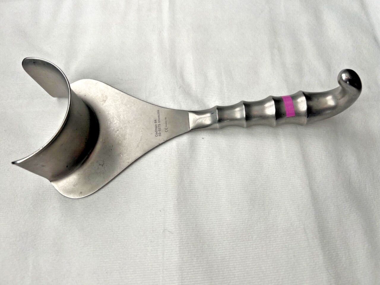 CODMAN 50-5755 Universal DeLee Retractor 70mm x 51mm Blade L: 9.5"