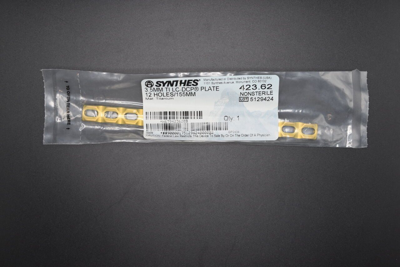 SYNTHES 423.62 Depuy 3.5mm TI LC-DCP Plate 12 Holes/155mm