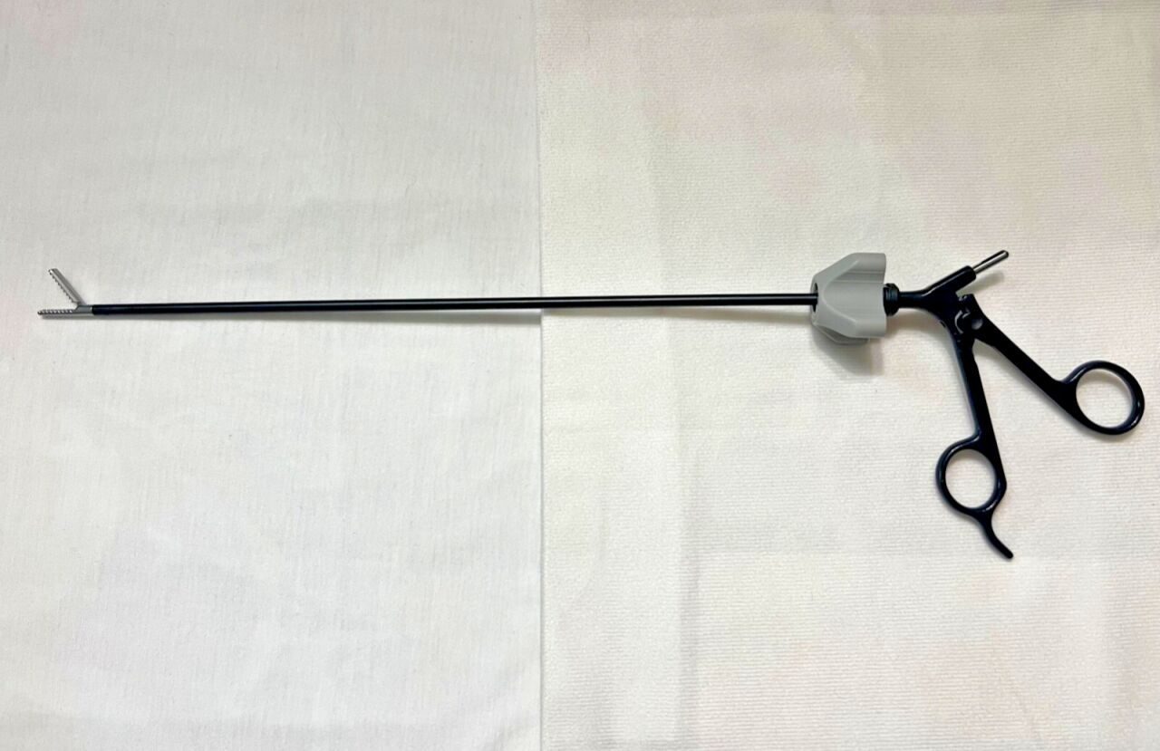 AESCULAP PO615R ADTEC Laparoscopic 5mmX31cm Monopolar Alligator Grasping Forcep