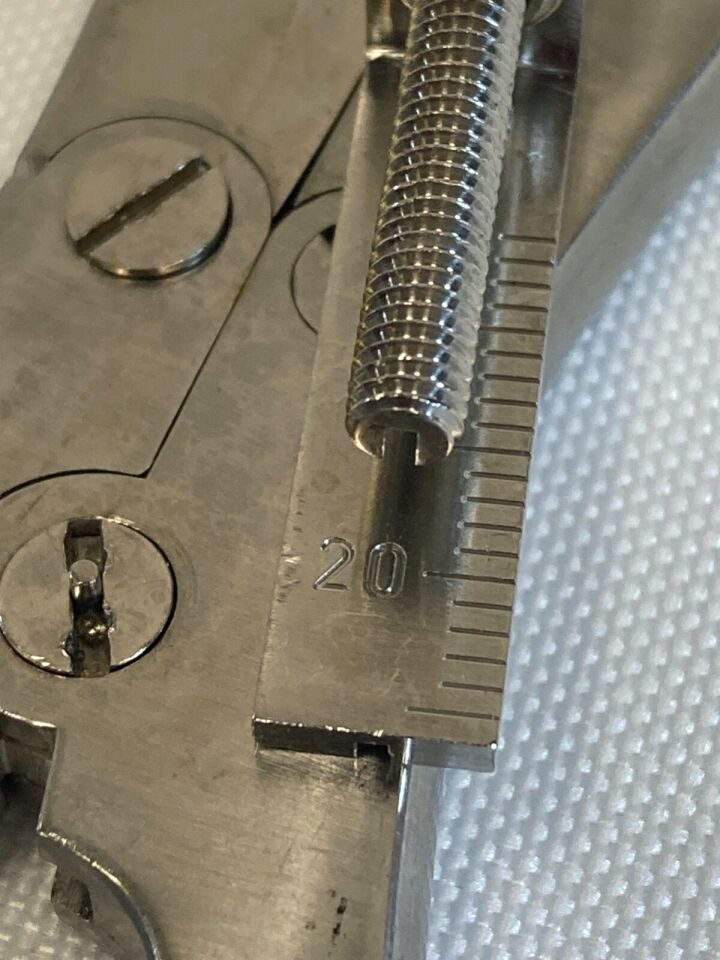 KOROS  Bone Graft Holding Forcep — photo 3
