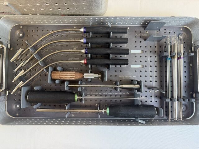 DEPUY  Skyline Anterior Cervical Plate System — photo 3