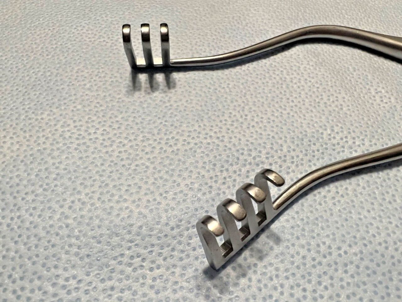 AESCULAP BV75 Weitlaner Self Retaining Retractor 4x3 Prongs 6-1/2" Length — photo 4