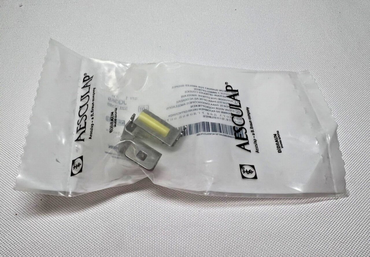 AESCULAP JG369 Silicone Support For Angled Scopes Eyepiece Holder — photo 1