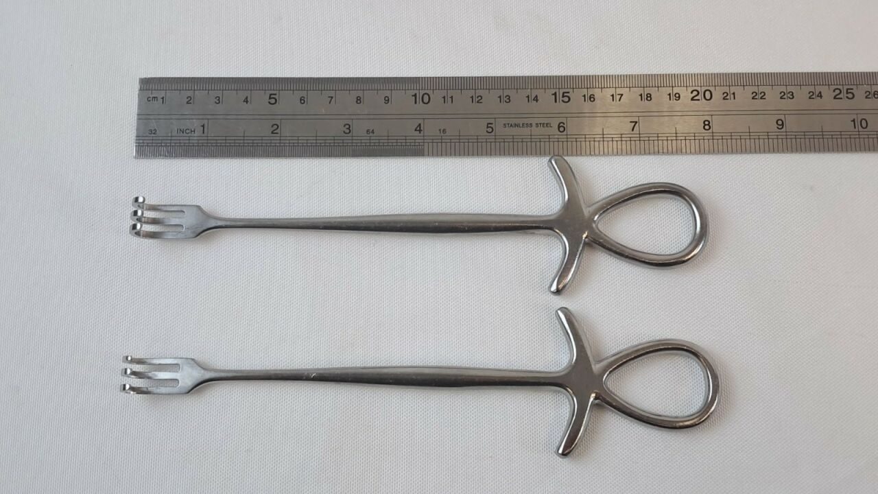CODMAN 50-4226 Volkman Retractor 8-3/4" 3 Prong Blunt, Lot of 2 — photo 5