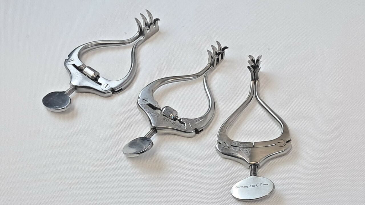 CODMAN 3 X 3 Snitman Retractor Set — photo 1