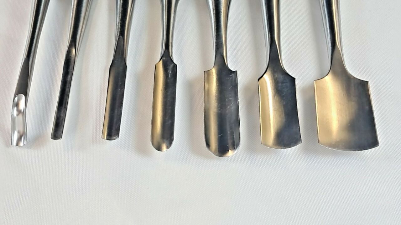 SMITH & NEPHEW 7pc Miltex Hibbs Bone Gouge Set Straight w/ Offset Gouge — photo 4