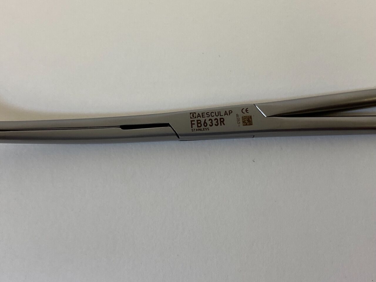AESCULAP FB633R DeBakey Tangential Occlusion Clamp Curved — photo 3