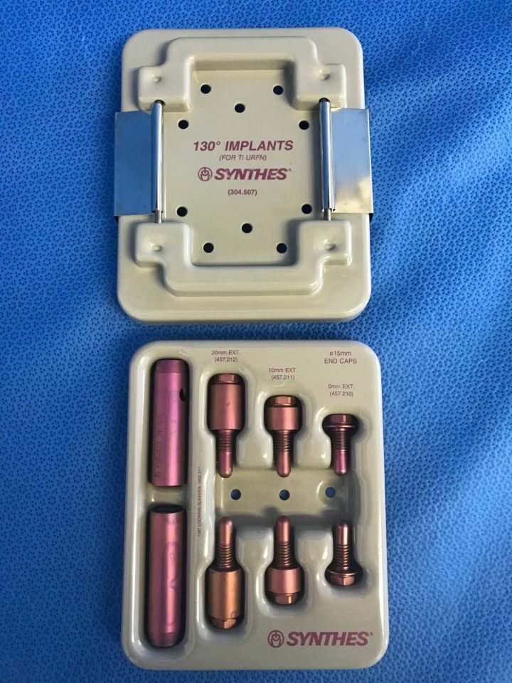 SYNTHES Various Ti Femoral Nail Specialty Locking Set — photo 4