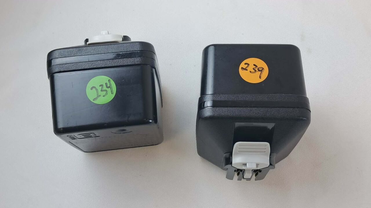 STRYKER 8215 System 8 Large Battery Cycle Counts: 234 & 239