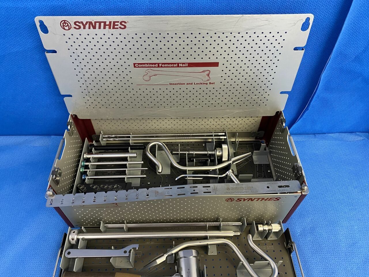 SYNTHES Various Combined Femoral Nail Insertion and Locking Set — photo 2