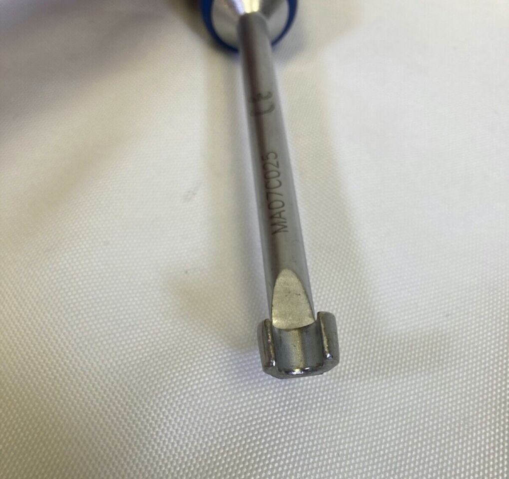 MEDTRONIC 7486235 CD Horizon Solera 6.35mm C-Shaped Rod Pusher — photo 4