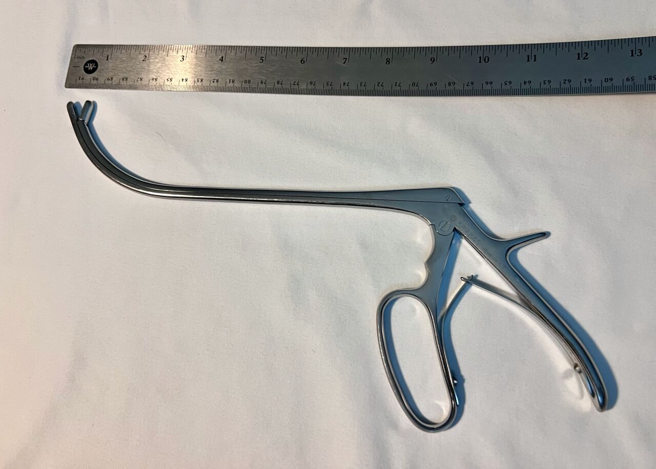 SYNTHES 389.845 T-PLIF Spinal Pituitary Rongeur 6mm Bite Soft Angle Curve — photo 2