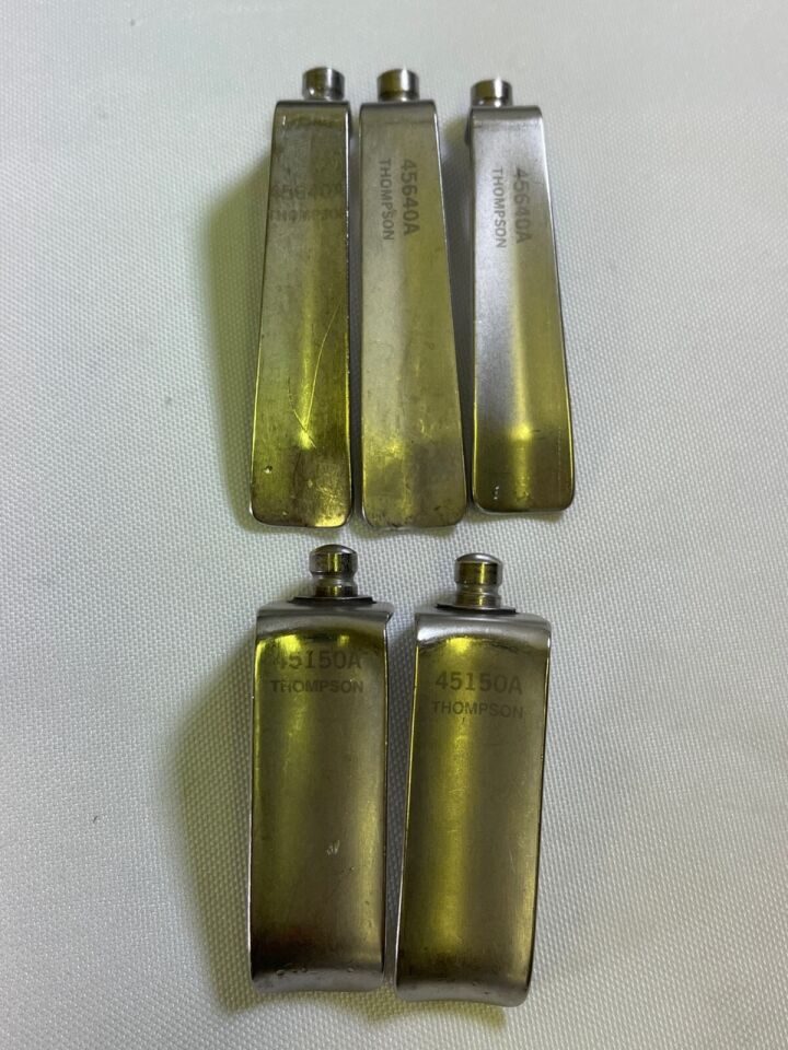 THOMPSON SURGICAL Various Cervical Retractor Blades Set w/ Case — photo 10
