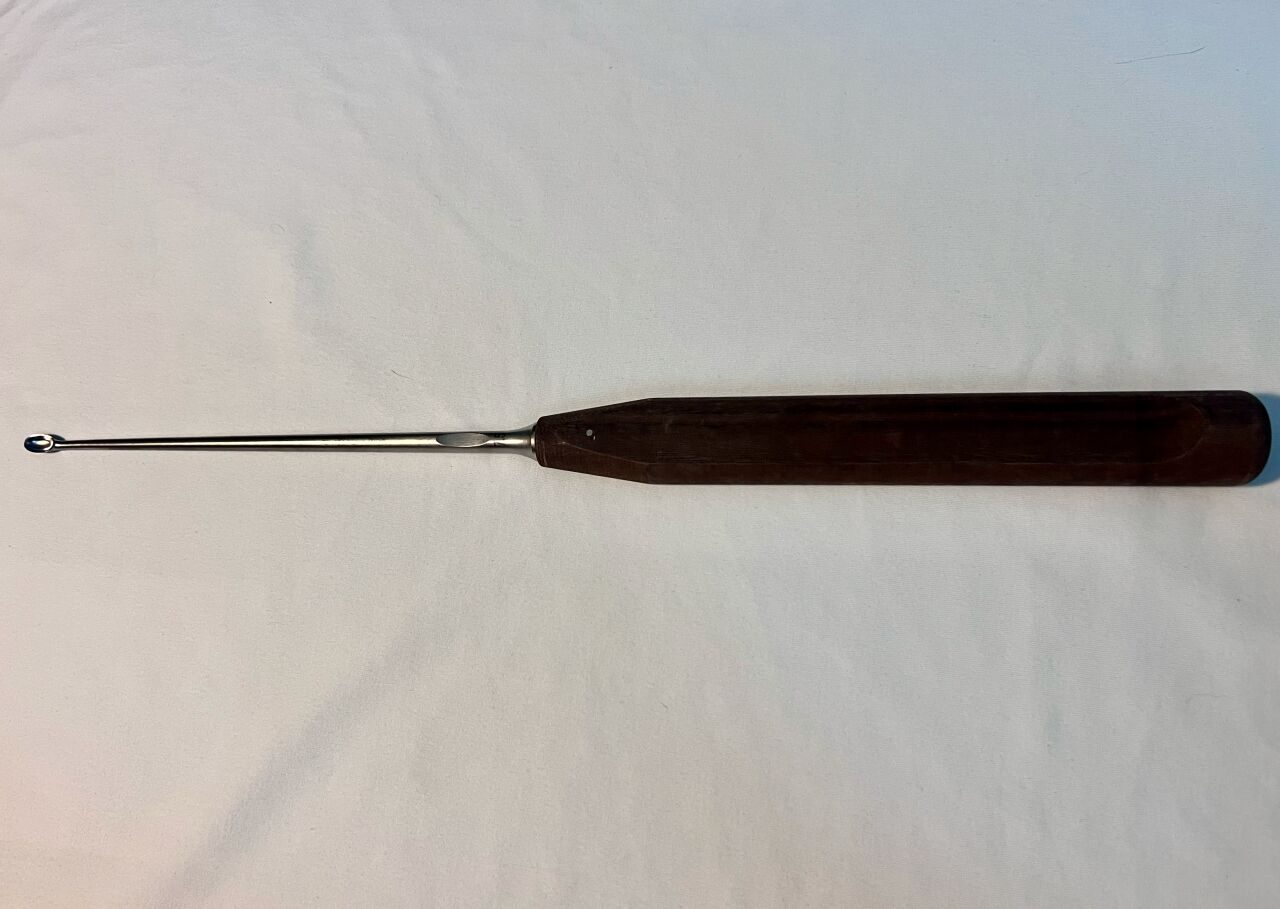 SYNTHES 389.672 Orthopedic Straight Oval Head Bone Curette 7.5mmX11.5mm