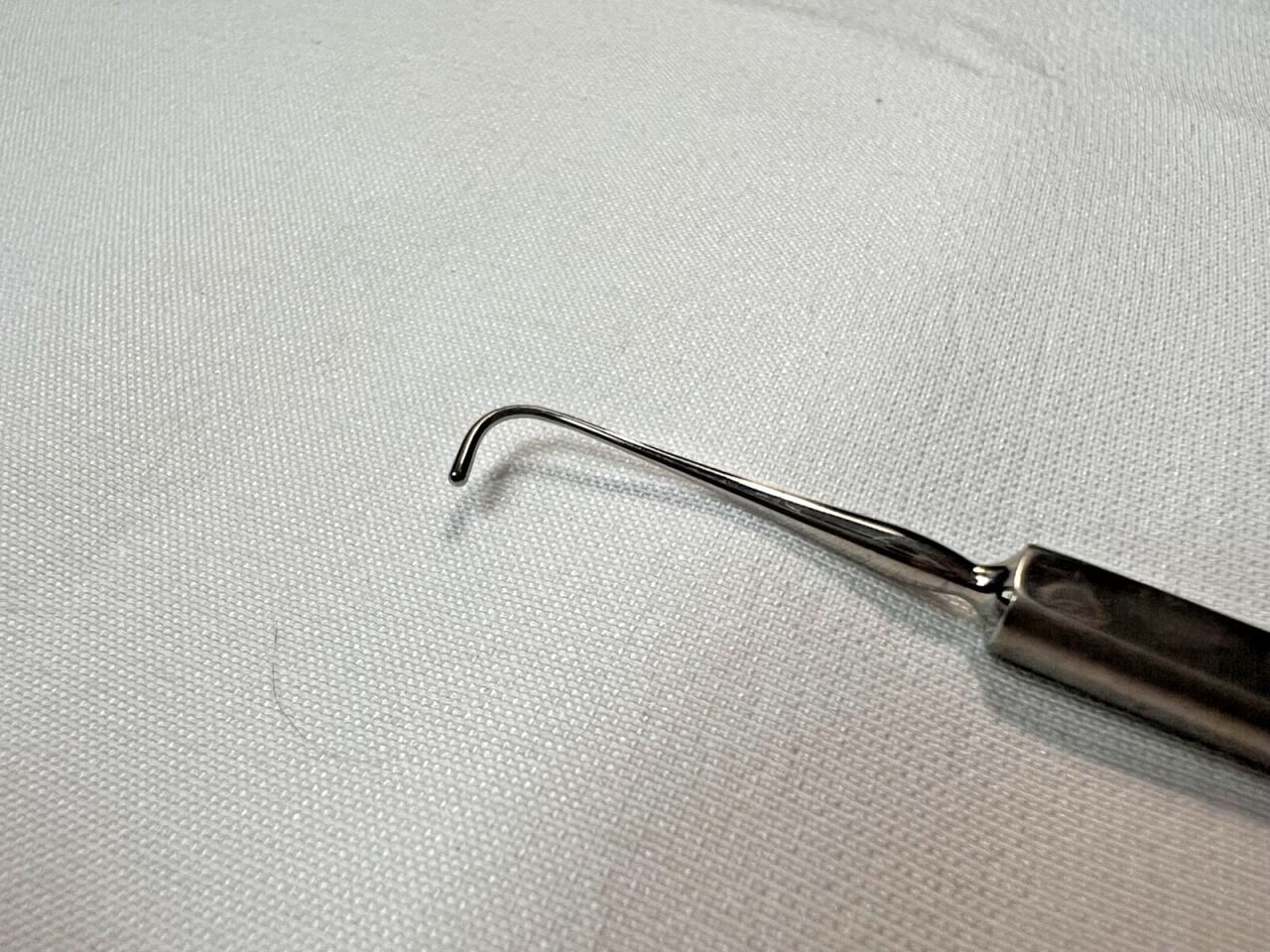 KARL STORZ E-600 Ophthalmic Stevens Tenotomy Muscle Hook Curved 6mm X 4.7" Length — photo 2