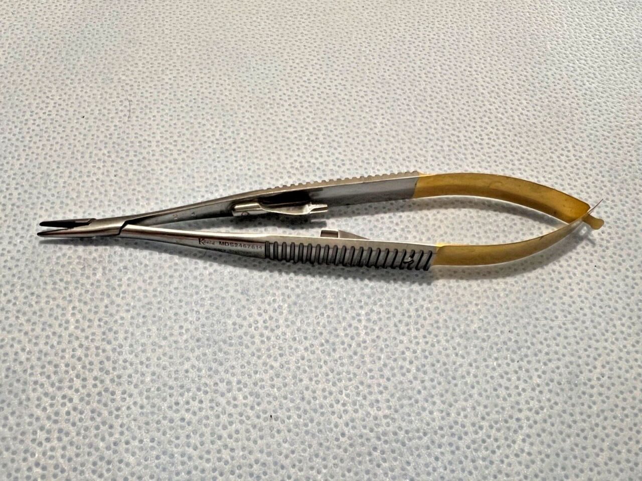 KONIG INSTRUMENTS MDS 2467614 Castroviejo Needle Holder — photo 1