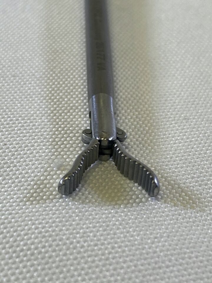 KARL STORZ 26177VA 5mm x 34cm Vancaillie Wavy Laparoscopic Double Action Grasper — photo 8