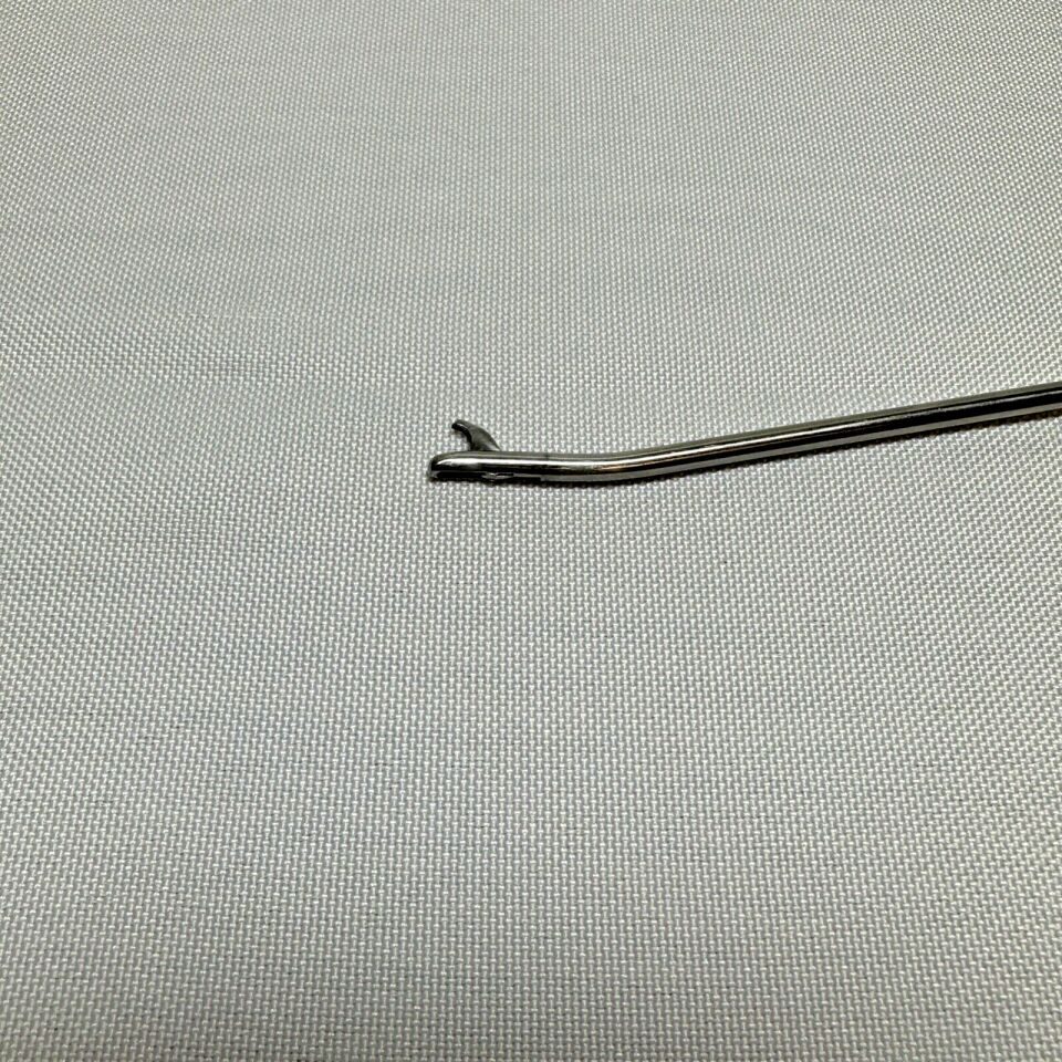 SHUTT 1.1631 Small Joint Arthroscopy Blunt Tip Forcep 3.4mm Dia. 130mm 15deg Up — photo 3