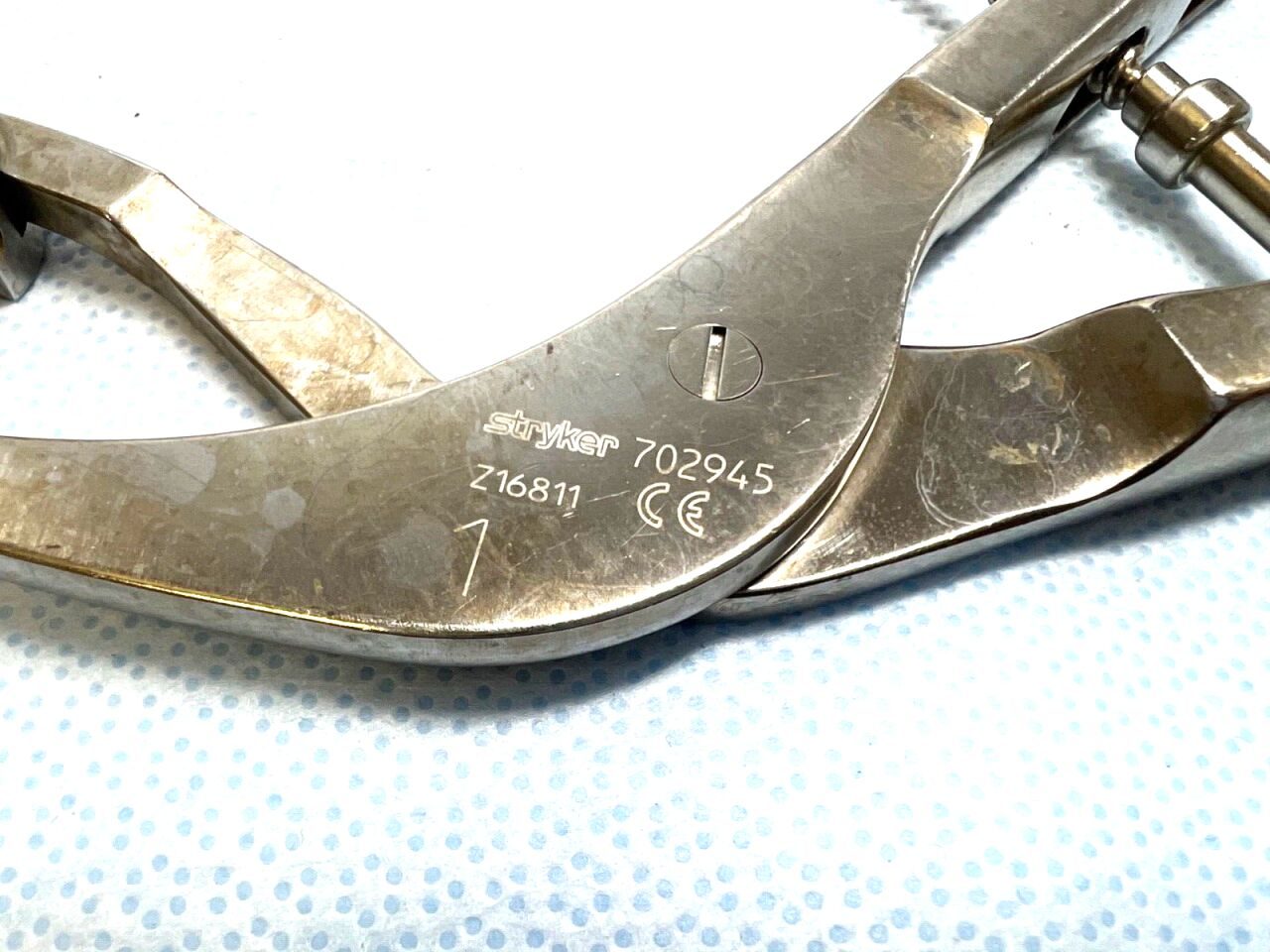 STRYKER 702945 Size 1 Self Centering Swivel Head Holding Forceps — photo 4