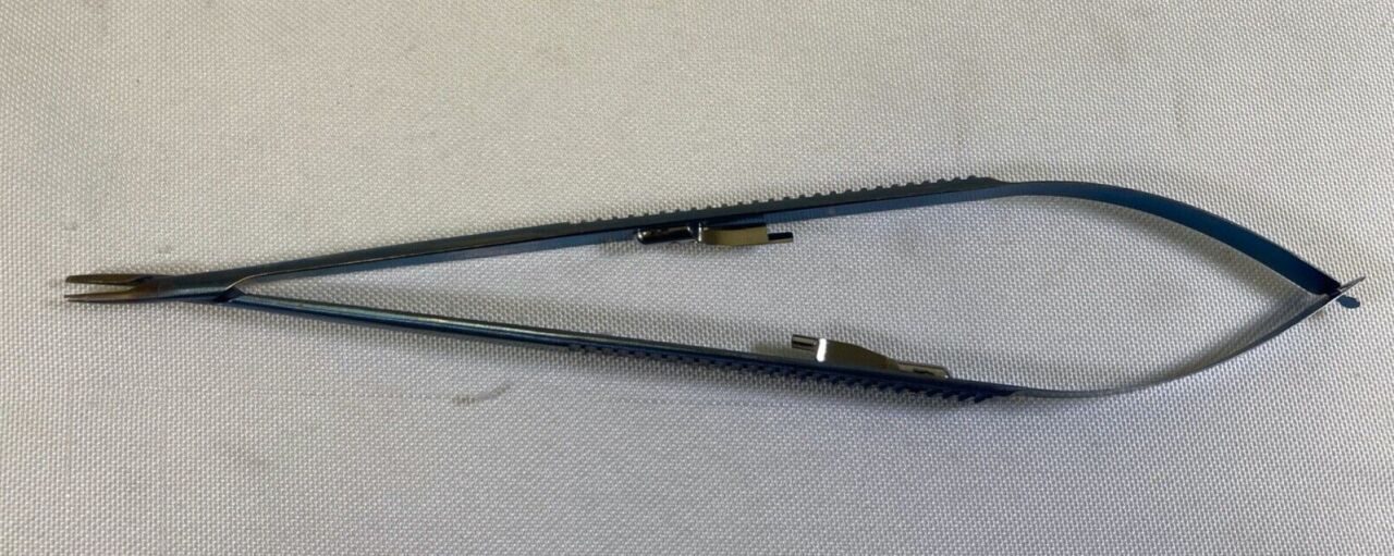 BOSS INSTRUMENTS 65-5161T LightTouch Streamline Titanium Needle Holder w/ Lock — photo 1