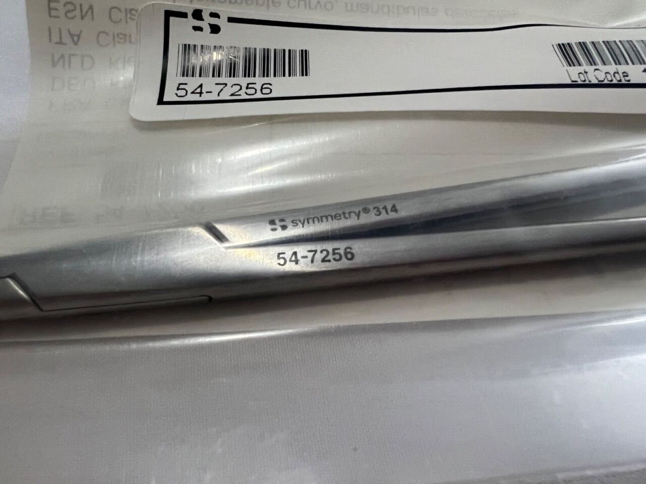 SYMMETRY SURGICAL 54-7256 Full Curve Delicate Jaws 7-1/4" L Gemini-Mixter Clamp — photo 2