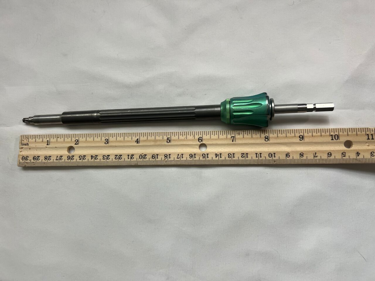 SYNTHES 03.632.072 w/ 03.632.036 T25 Stardriver Long Driver w/ Retaining Sleeve — photo 2