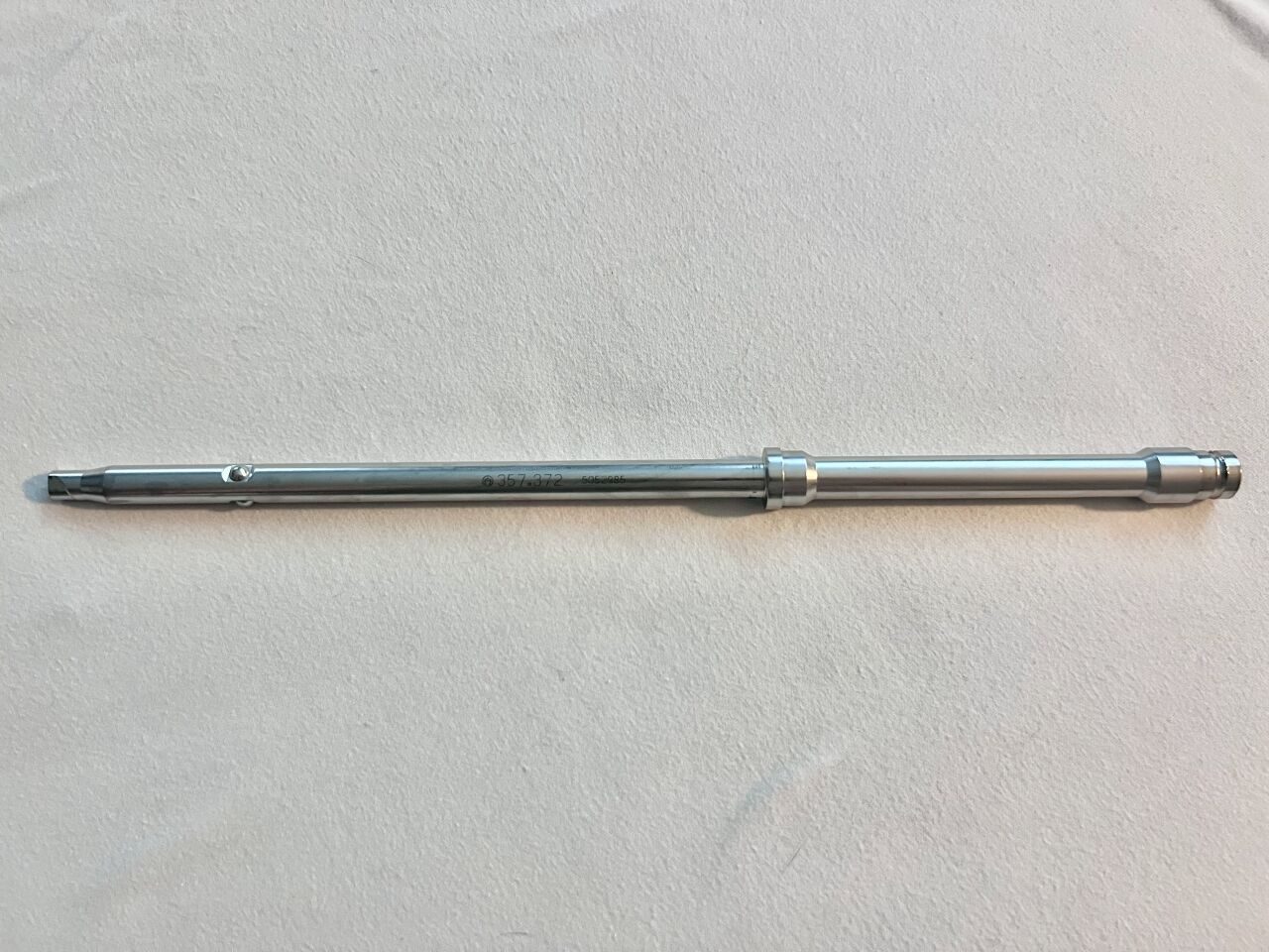 SYNTHES 357.372 Helical Blade Inserter Tube — photo 1