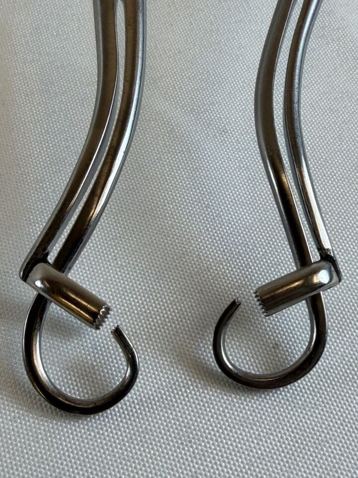 W. LORENZ 01-8378 & 01-8379 Simonton Clamp Left & Right CMF Orthopedics - Pair — photo 3