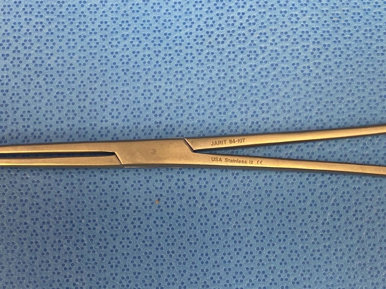 JARIT 114-107 Foerster Sponge Holding Forceps, Straight Serrated Jaws — photo 2