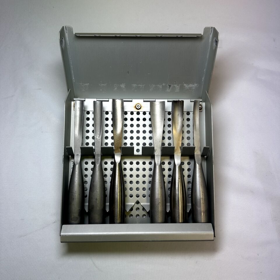ZIMMER 1120-01 Ultra-Cut Smith-Petersen Gouges With Case — photo 1