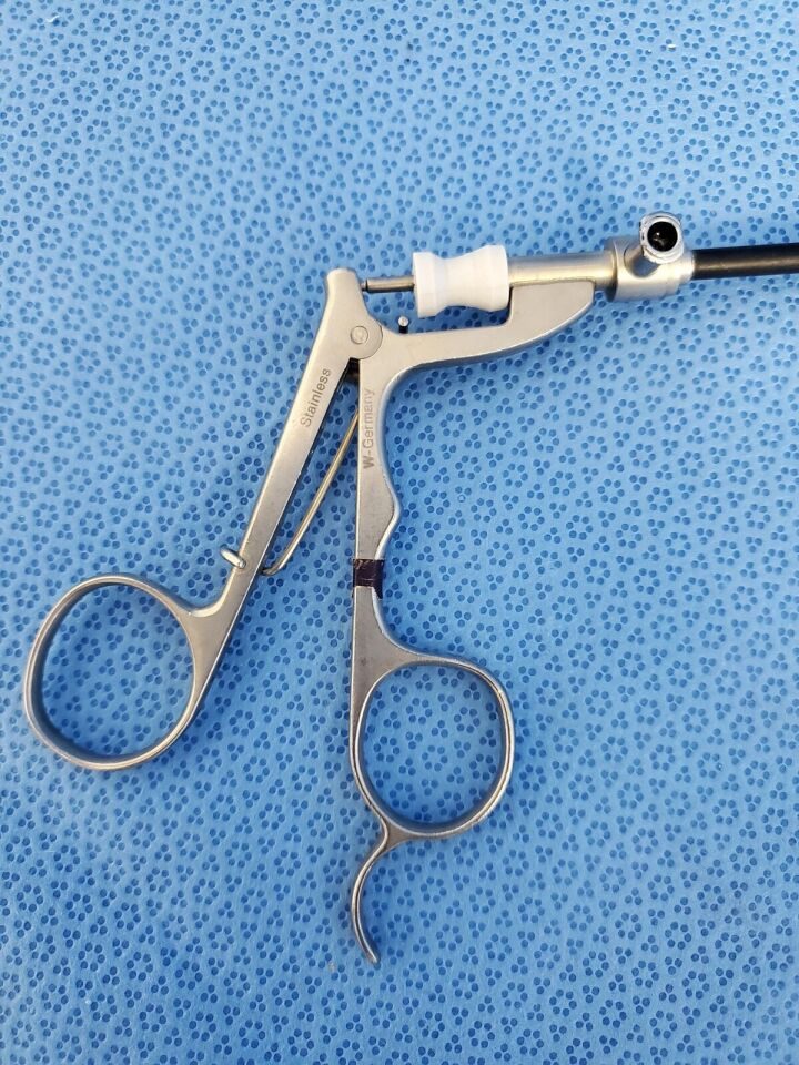 R. WOLF 8383.581 Laparoscopic 5mm Left Curved Dissecting Forcep — photo 4