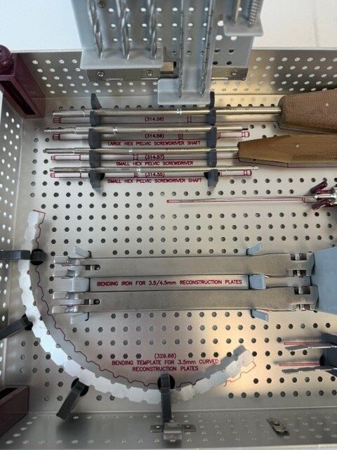 SYNTHES Various Pelvic Instruments Set — photo 4