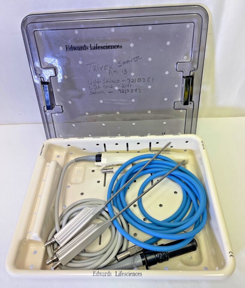 SMITH & NEPHEW 2 Illuminators Trivex Shaver Light Cord & Illuminators w/ Sterilization Case
