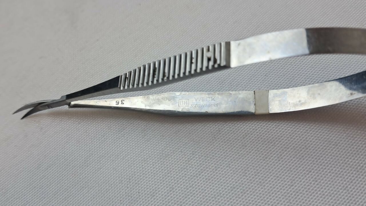 WECK 2305 Castroviejo Curved Ophthalmic Micro Scissors 4" — photo 3