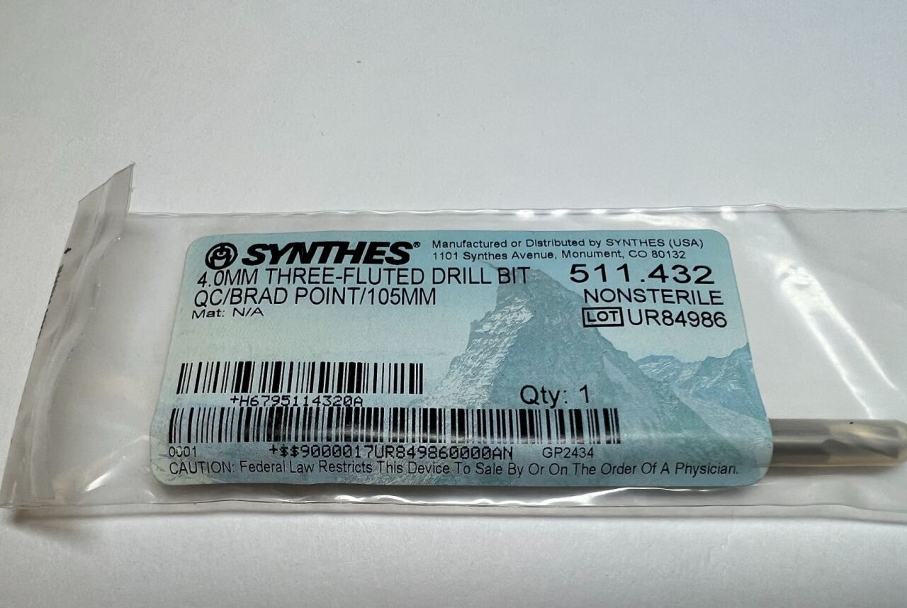 SYNTHES 511.432 4.0mm 3-Flute Drill Bit w/ Brad Point Drill Bit — photo 1