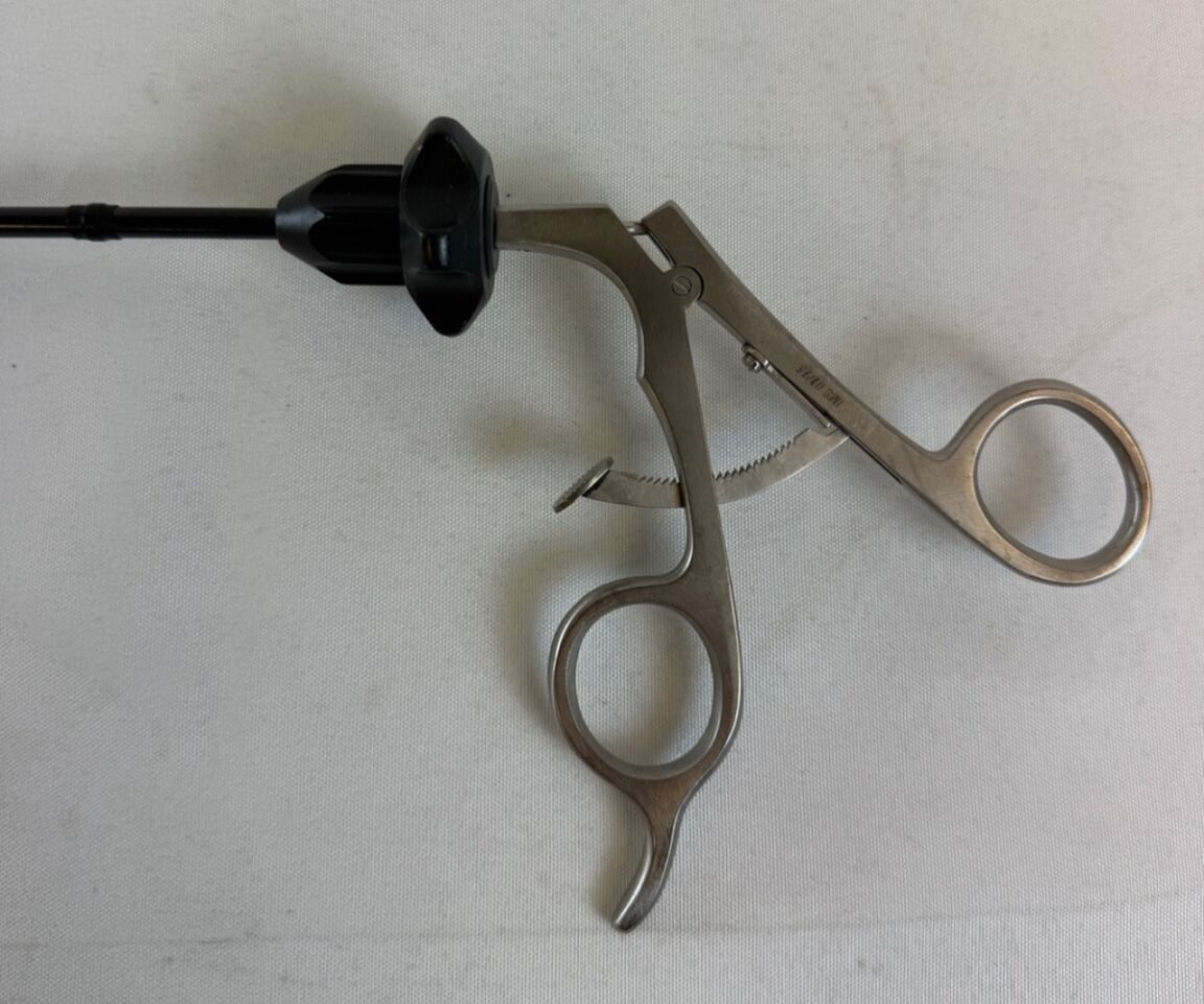 GERMAN STAINLESS ARO90516 5mm x 35cm Insulated Rotating Babcock Grasper — photo 2