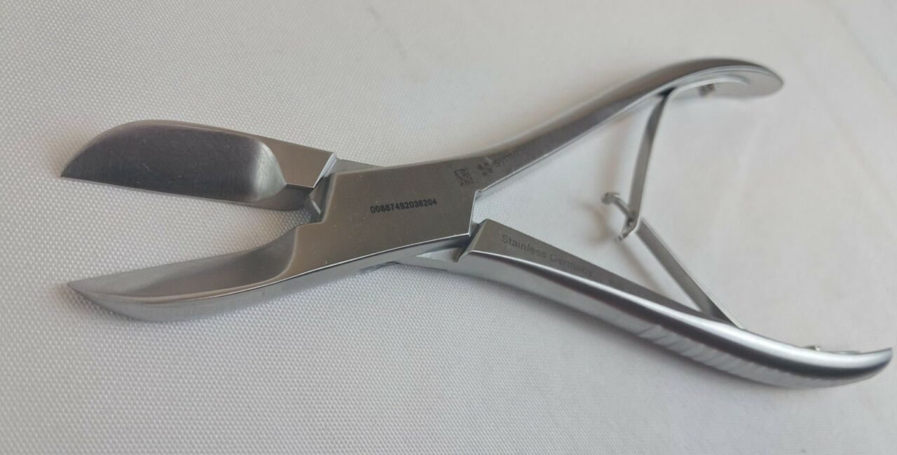 SSI 33-2017 Liston Bone Cutting Forceps, 6.5", Straight, Premium — photo 2