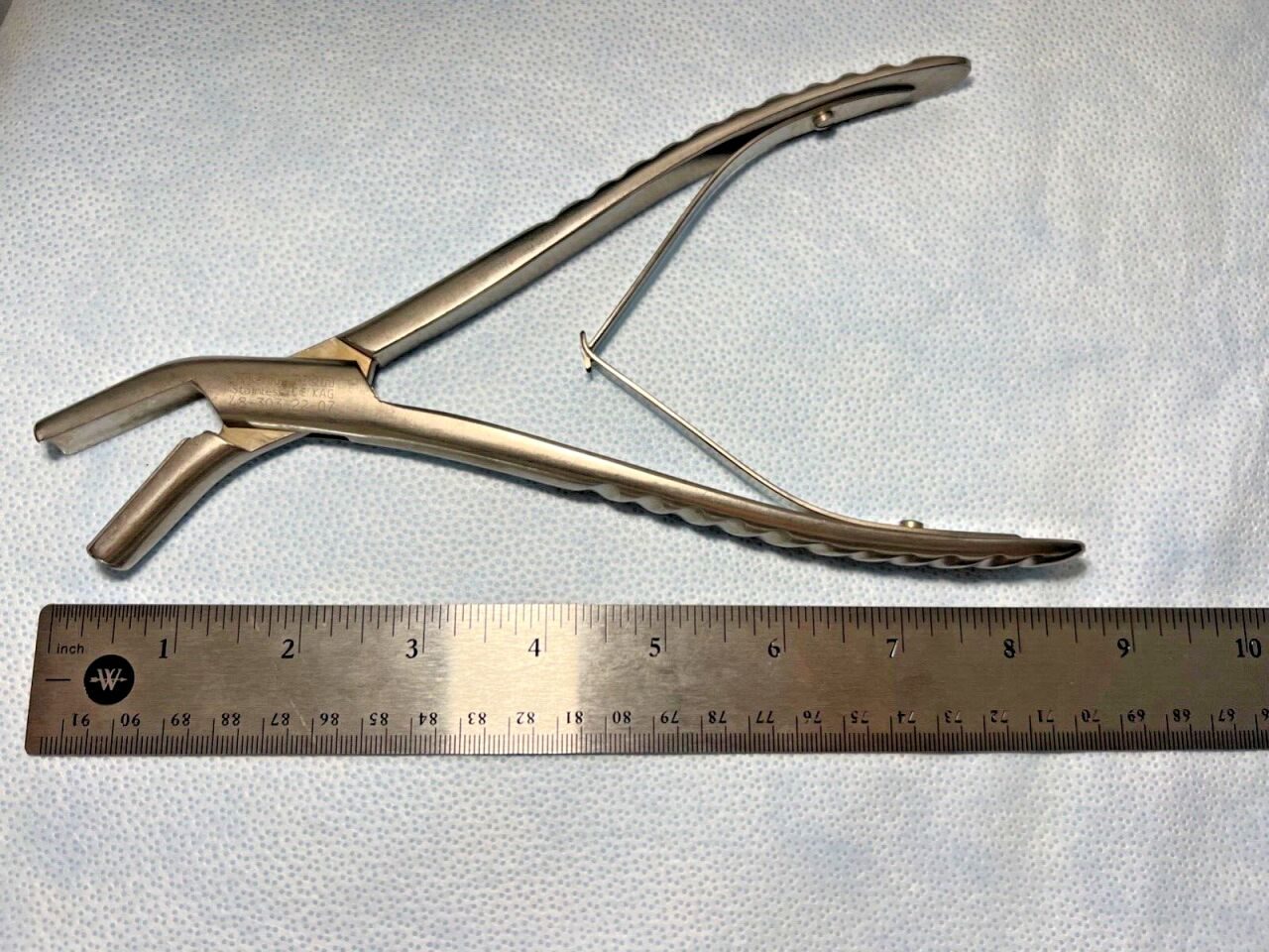 KLS MARTIN 48-303-22-07 Angled Bone Shaping Forceps 11mm x 8-1/2" — photo 4