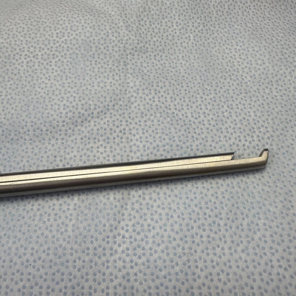 SYMMETRY 57-0764 Cervical Kerrison Rongeur 40deg X 4mm UpBite Thin Footplate — photo 3