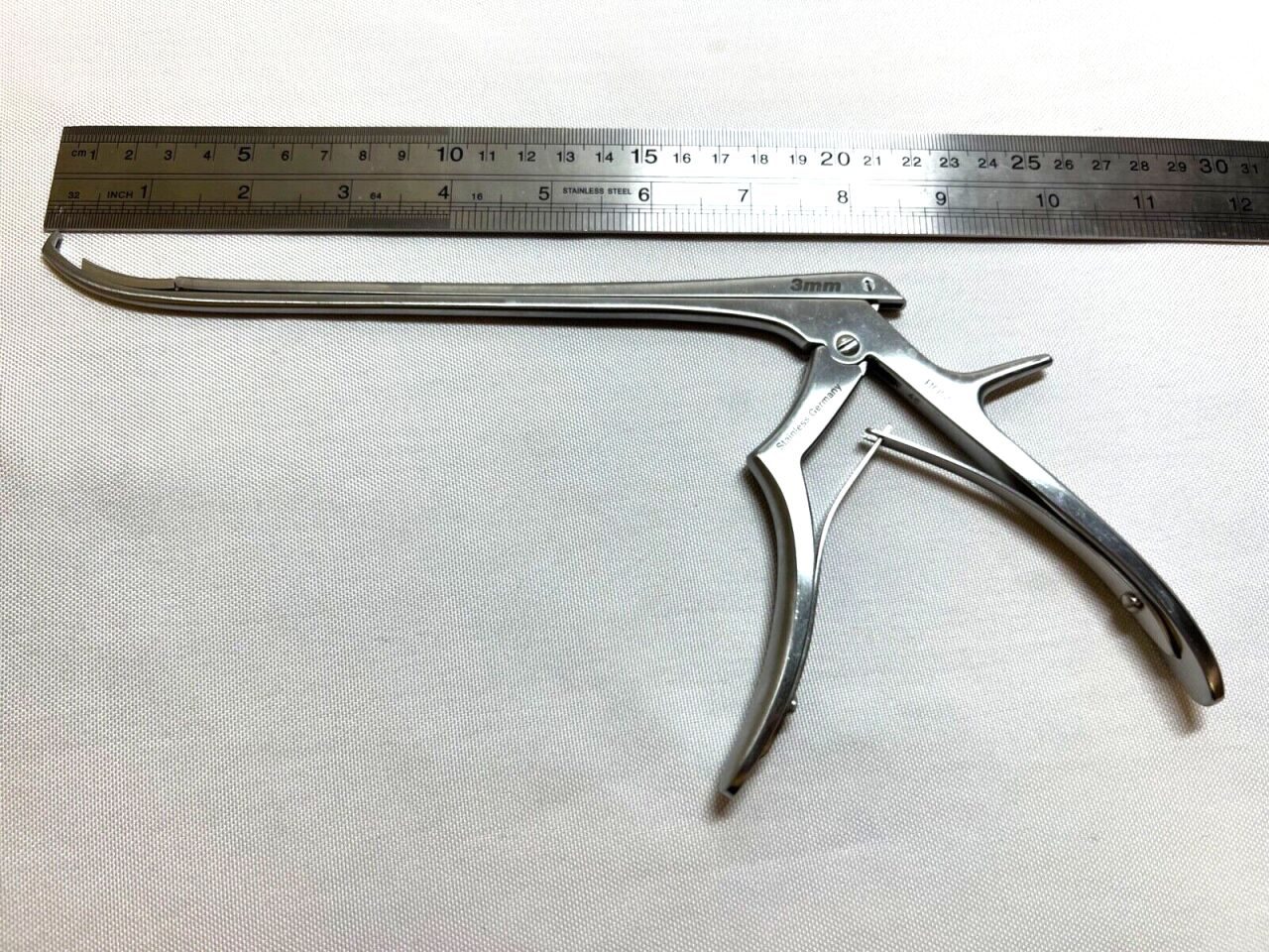 BOSS 70-0683 Foraminotomy Rongeur 3mm X 9mm Bite, 40deg Up-Angled, 8" Length — photo 6