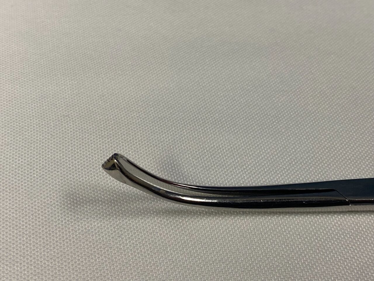 SKLAR  White Tonsil Seizing Forceps Curved Jaw — photo 3