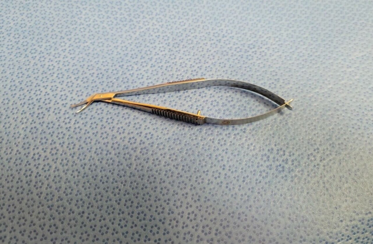WECK 4.1" Micro Scissor Needle Holder Curved Angled Tip