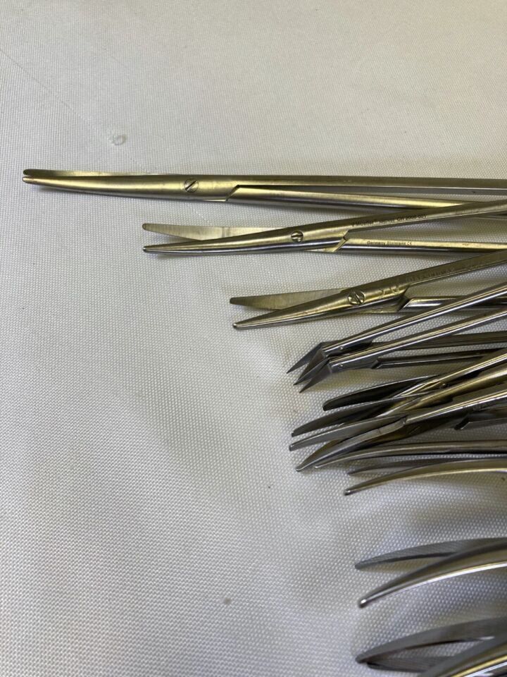 VARIOUS  Set of 19 V. Mueller Aesculap Jarit Carb Edge Diamond Edge Scissors w/ Stringer — photo 3