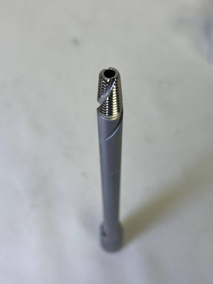 NUVASIVE CTA2-000 Cannulated Tapered Extractor — photo 2