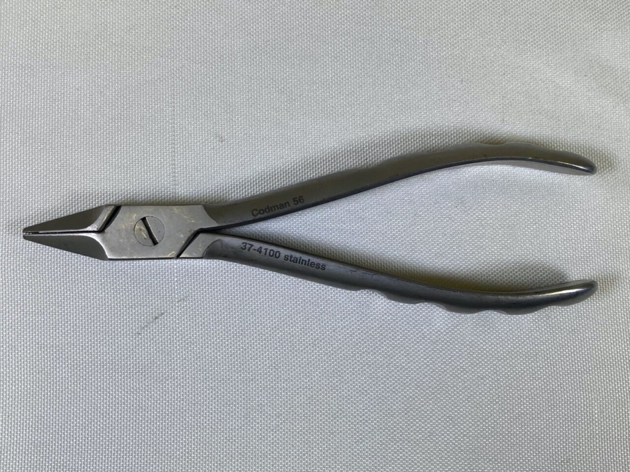 CODMAN 37-4100 Needle Nose Pliers 6.25" Overall Length 20mm Jaw Length