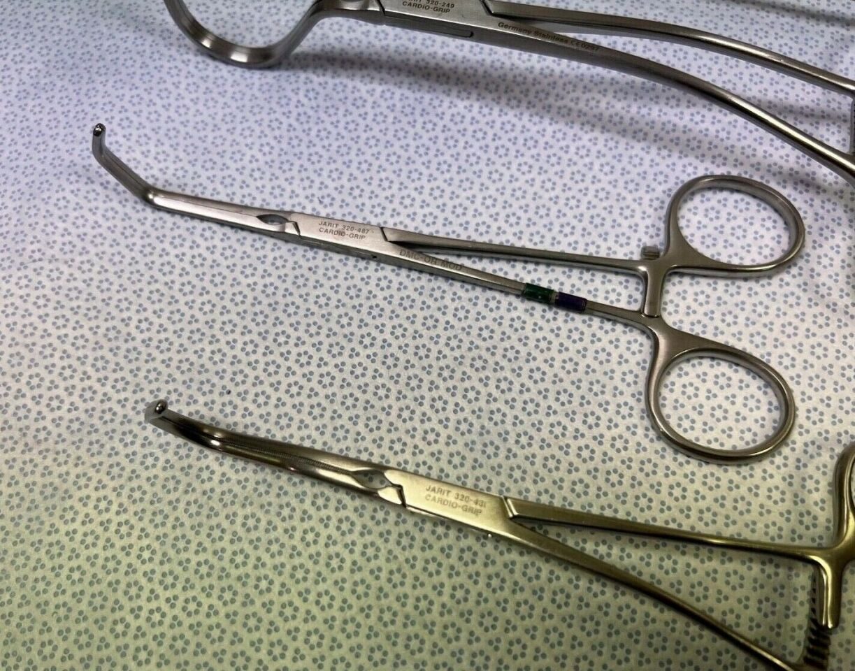 JARIT  Surgical Clamp Instruments - Set of 4 — photo 3